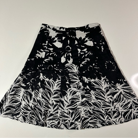 Coldwater Creek 100% Linen Skirt Women’s Medium Black White Print Career Casual - Picture 3 of 13